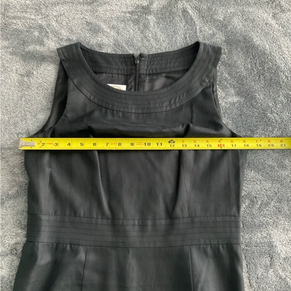 Talbots Classic Black Midi Dress Sleeveless Sz 10 Classic Career Professional - Picture 11 of 14
